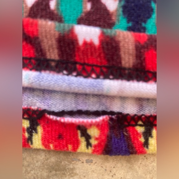 Women's Multicolor Bell Sleeve Tunic - Picture 4 of 6